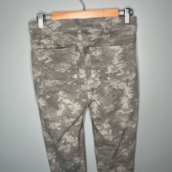 SPANX Jean-Ish Legging - Stone Wash Camo - Picture 7 of 11